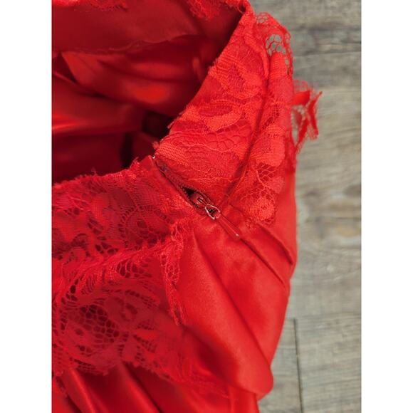 Dave and Johnny A5449 Short 2 Piece Red Dress Lace Size 5/6 Small - Picture 5 of 8